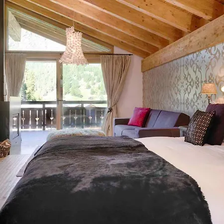 Apartment White Pearl In